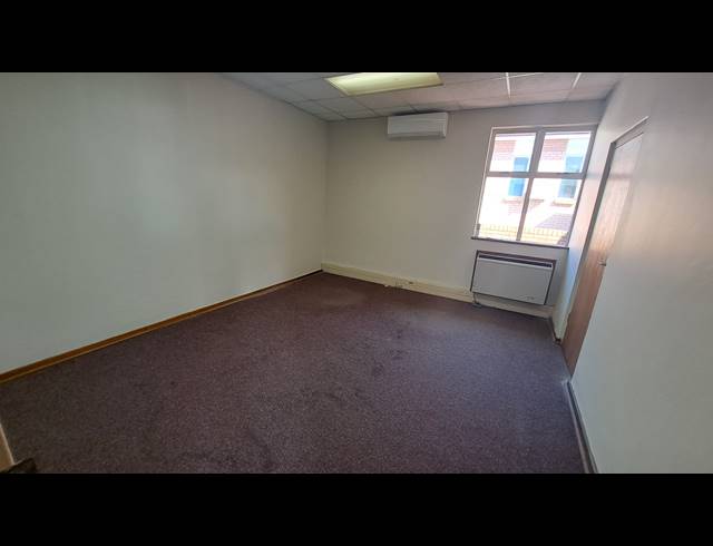 93M² OFFICE TO LET IN EMPANGENI CENTRAL